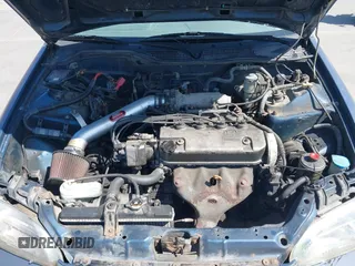 1994 Honda Civic DX z VIN JHMEG8646RS011787, wystawiony jako IAAI lot #42353591 z przebiegiem 279 381 mil mil oraz . Historia ofert i sprzedaży dostępna na DreamBid. Obrazek 10.