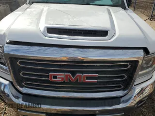 2018 GMC Sierra 2500HD SLT with VIN 1GT12TEY3JF104544, listed as a Copart auction lot 84002454 with 0 mi miles and Salvage Title. Bid and sale history available at carsss.com. Image 12.