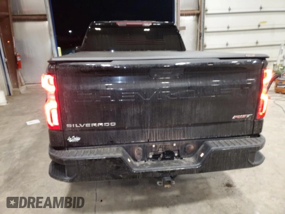 2020 Chevrolet Silverado 1500 with VIN 1GCVYEED2LZ343819, listed as a Copart auction lot 47255045 with 39,013 mi miles and Salvage Title. Bid and sale history available at DreamBid. Image 6.