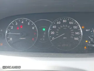 2005 Toyota Avalon XL with VIN 4T1BK36B95U047763, listed as a IAAI auction lot 41996438 with 224,315 mi miles. Bid and sale history available at carsss.com. Image 7.