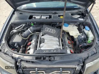 2005 Audi S4 z VIN WAUPL68E75A010595, wystawiony jako Copart lot #68475244 z przebiegiem 174 380 mil mil oraz Tytuł czysty. Historia ofert i sprzedaży dostępna na DreamBid. Obrazek 11.