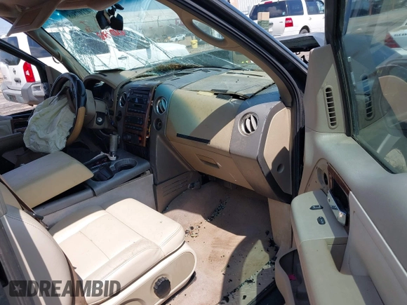 2004 Ford F-150 XL with VIN 1FTPX12514NB25784, listed as a IAAI auction lot 42107868 with 371,297 mi miles and . Bid and sale history available at DreamBid. Image 5.
