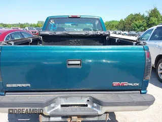 1996 GMC Sierra 1500 z VIN 1GTEK19R6TE514322, wystawiony jako IAAI lot #42253821 z przebiegiem 190 491 mil mil oraz . Historia ofert i sprzedaży dostępna na DreamBid. Obrazek 16.