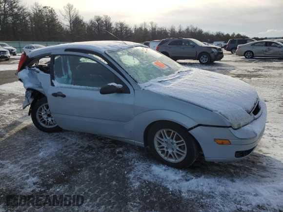 2005 Ford Focus S with VIN 3FAFP31NX5R144489, listed as a Copart auction lot 52928715 with Not Provided miles and Non Repairable. Bid and sale history available at carsss.com. Image 4.