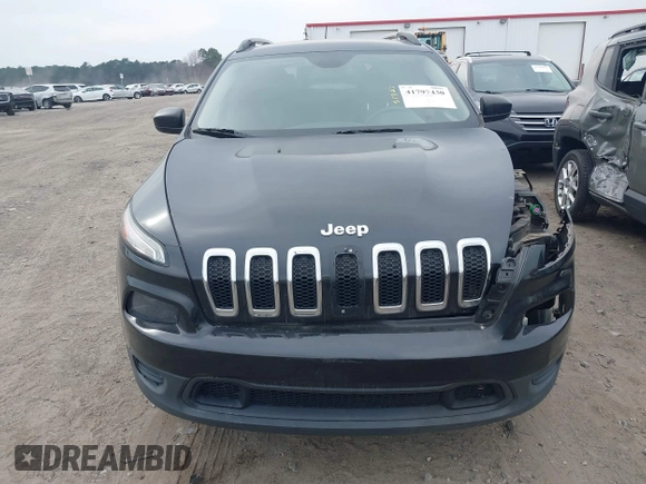 2016 Jeep Cherokee Altitude with VIN 1C4PJMAS8GW220688, listed as a IAAI auction lot 41797430 with 218,631 mi miles and . Bid and sale history available at DreamBid. Image 12.