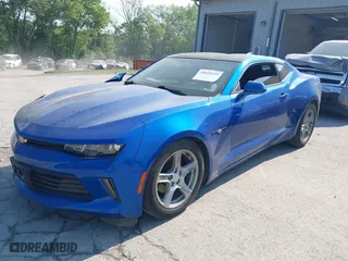 2018 Chevrolet Camaro 1LT with VIN 1G1FB1RX3J0109850, listed as a IAAI auction lot 39699129 with NaN miles. Bid and sale history available at carsss.com. Image 17.