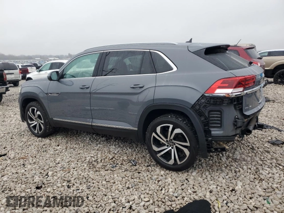 2021 Volkswagen Atlas SEL Premium with VIN 1V2TE2CA4MC227483, listed as a Copart auction lot 80266004 with 45,614 mi miles and Salvage title. Bid and sale history available at DreamBid. Image 2.
