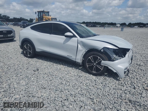 2021 Ford Mustang Mach-E Select z VIN 3FMTK1RM2MMA19697, wystawiony jako Copart lot #49698385 z przebiegiem 59 845 mil mil oraz Szkoda całkowita • Salvage title. Historia ofert i sprzedaży dostępna na DreamBid. Obrazek 4.