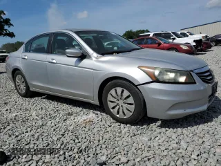 2011 Honda Accord LX z VIN 1HGCP2F37BA008231, wystawiony jako Copart lot #55414505 z przebiegiem 180 225 mil mil oraz Szkoda całkowita • Salvage title. Historia ofert i sprzedaży dostępna na DreamBid. Obrazek 4.