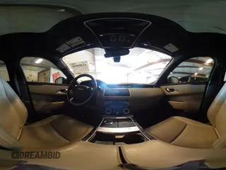 2020 Land Rover Range Rover Velar R-Dynamic S с VIN SALYK2FV7LA255568, выставлен на аукционе IAAI как лот 42484938 с пробегом 70 527 миль миль и . История ставок и продаж доступна на DreamBid. Изображение 20.