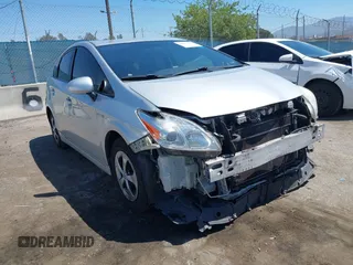 2015 Toyota Prius Four z VIN JTDKN3DU2F0472606, wystawiony jako IAAI lot #42237755 z przebiegiem 394 832 mil mil oraz . Historia ofert i sprzedaży dostępna na DreamBid. Obrazek 1.