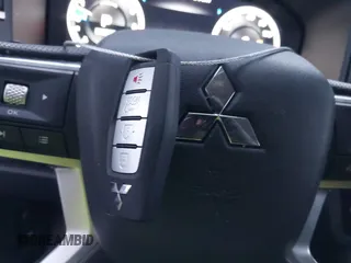2022 Mitsubishi Outlander SE z VIN JA4J4UA8XNZ034643, wystawiony jako IAAI lot #41214966 z przebiegiem 52 827 mil mil oraz . Historia ofert i sprzedaży dostępna na DreamBid. Obrazek 11.
