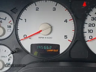2005 Dodge 3500 SLT z VIN 3D7LS38C25G773780, wystawiony jako IAAI lot #41580108 z przebiegiem 195 662 mil mil oraz . Historia ofert i sprzedaży dostępna na DreamBid. Obrazek 15.