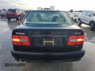 2000 Volvo S70 z VIN YV1LS61J3Y2668760, wystawiony jako Copart lot #86589334 z przebiegiem 147 183 mil mil oraz Czysty tytuł • Clean title. Historia ofert i sprzedaży dostępna na DreamBid. Obrazek 6.