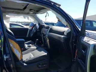 2020 Toyota 4Runner SR5 with VIN JTEBU5JR0L5830326, listed as a IAAI auction lot 41814118 with 71,270 mi miles. Bid and sale history available at carsss.com. Image 5.