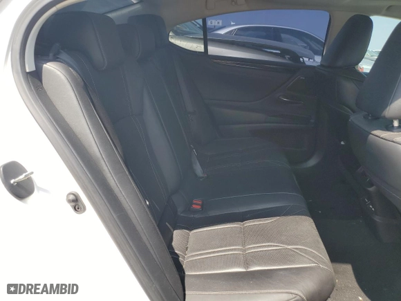2020 Lexus ES with VIN 58AE21B17LU010800, listed as a Copart auction lot 68514964 with NaN miles and Salvage Title. Bid and sale history available at carsss.com. Image 10.