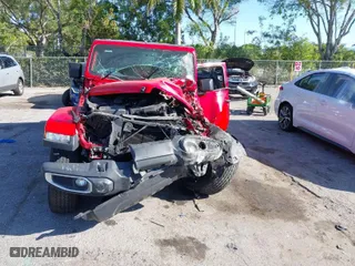 2019 Jeep Wrangler Unlimited Sahara with VIN 1C4HJXEG4KW551806, listed as a IAAI auction lot 41848718 with 97,690 mi miles. Bid and sale history available at carsss.com. Image 6.