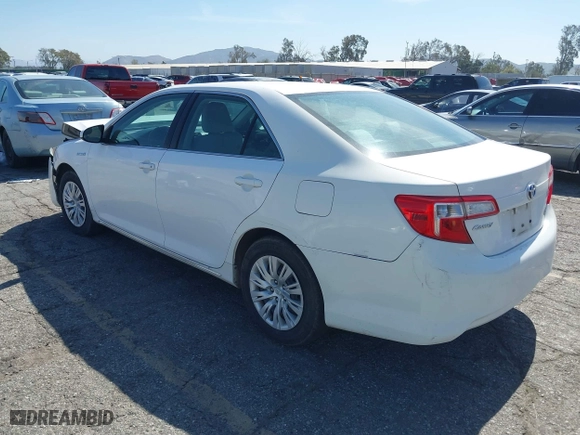 2014 Toyota Camry Hybrid LE with VIN 4T1BD1FK5EU135465, listed as a IAAI auction lot 41713264 with 158,750 mi miles. Bid and sale history available at carsss.com. Image 3.