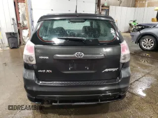 2006 Toyota Matrix STD z VIN 2T1LR30E96C562445, wystawiony jako Copart lot #87267984 z przebiegiem 131 416 mil mil oraz Szkody całkowita. Historia ofert i sprzedaży dostępna na DreamBid. Obrazek 6.