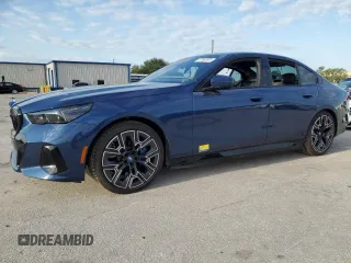 2024 BMW i5 eDrive40 with VIN WBY33FK00RCR76973, listed as a Copart auction lot 67562934 with 4,315 mi miles and Salvage Title. Bid and sale history available at carsss.com. Image 1.
