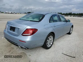 2017 Mercedes-Benz E-Class E 300 Luxury with VIN WDDZF4JB3HA114924, listed as a Copart auction lot 39983293 with 39,530 mi miles. Bid and sale history available at carsss.com. Image 3.