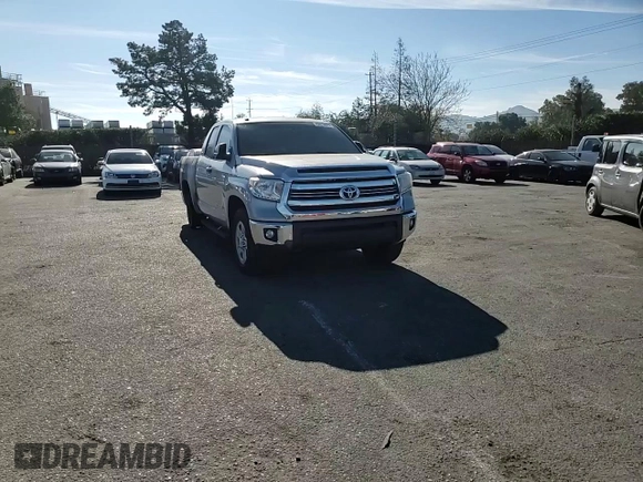 2016 Toyota Tundra SR5 z VIN 5TFRY5F11GX210251, wystawiony jako Copart lot #84218974 z przebiegiem 53 047 mil mil oraz Szkoda całkowita • Salvage title. Historia ofert i sprzedaży dostępna na DreamBid. Obrazek 10.