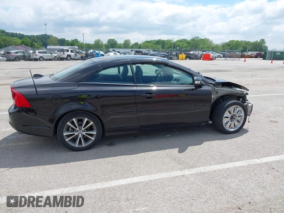 2013 Volvo C70 T5 с VIN YV1672MC6DJ140019, выставлен на аукционе IAAI как лот 42156461 с пробегом 72 669 миль миль и . История ставок и продаж доступна на DreamBid. Изображение 14.