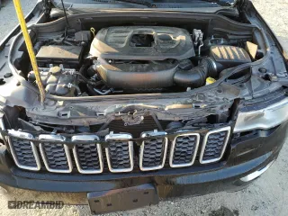 2017 Jeep Grand Cherokee Laredo with VIN 1C4RJEAG0HC902946, listed as a Copart auction lot 43242515 with 0 mi miles and Clean Title. Bid and sale history available at carsss.com. Image 12.