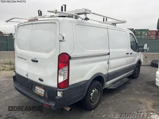 2020 Ford Transit Cargo z VIN 1FTBR1Y81LKB76529, wystawiony jako IAAI lot #42835283 z przebiegiem 131 910 mil mil oraz . Historia ofert i sprzedaży dostępna na DreamBid. Obrazek 11.