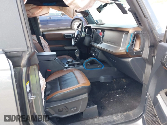 2022 Ford Bronco with VIN 1FMEE5DP3NLB03118, listed as a IAAI auction lot 42096181 with 62,685 mi miles and . Bid and sale history available at DreamBid. Image 5.