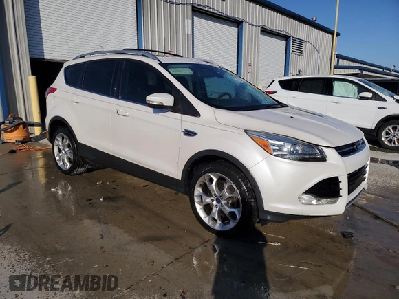 2013 Ford Escape Titanium with VIN 1FMCU0J97DUB50714, listed as a Copart auction lot 50343635 with 154,192 mi miles and Salvage Title. Bid and sale history available at carsss.com. Image 4.