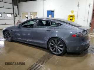 2022 Tesla Model S Plaid z VIN 5YJSA1E64NF460280, wystawiony jako Copart lot #60063745 z przebiegiem 42 387 mil mil oraz Szkoda całkowita • Salvage title. Historia ofert i sprzedaży dostępna na DreamBid. Obrazek 2.