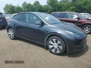 2024 Tesla Model Y Long Range z VIN 7SAYGDEE2RF986871, wystawiony jako Copart lot #60168535 z przebiegiem 15 647 mil mil oraz Szkoda całkowita • Salvage title. Historia ofert i sprzedaży dostępna na DreamBid. Obrazek 4.