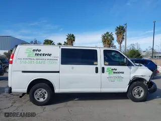 2016 GMC Savana Cargo Van with VIN 1GTW7AFF5G1159706, listed as a IAAI auction lot 42018527 with 103,497 mi miles. Bid and sale history available at carsss.com. Image 13.