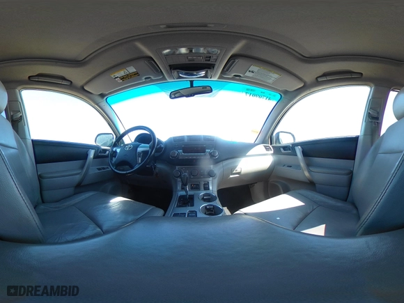 2011 Toyota Highlander with VIN 5TDZK3EH3BS041465, listed as a IAAI auction lot 41709017 with 183,674 mi miles. Bid and sale history available at carsss.com. Image 21.