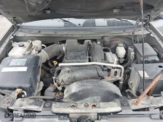 2003 Chevrolet TrailBlazer LT with VIN 1GNDT13S032331673, listed as a IAAI auction lot 42042418 with 220,976 mi miles. Bid and sale history available at carsss.com. Image 10.