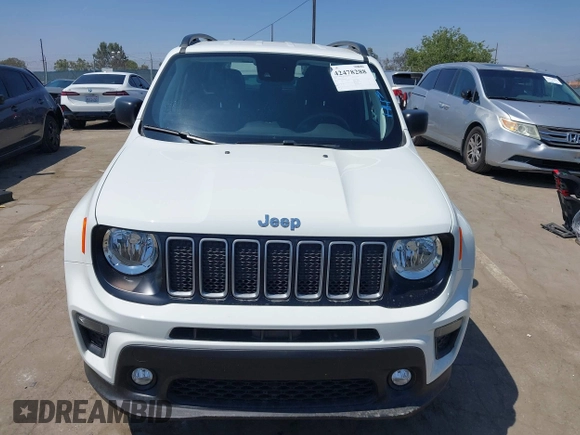 2022 Jeep Renegade Latitude with VIN ZACNJDB14NPN69500, listed as a IAAI auction lot 42478288 with 30,747 mi miles and . Bid and sale history available at DreamBid. Image 13.
