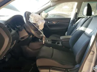 2017 Nissan Rogue S with VIN JN8AT2MTXHW145457, listed as a Copart auction lot 47134605 with 68,119 mi miles and Salvage Title. Bid and sale history available at carsss.com. Image 7.