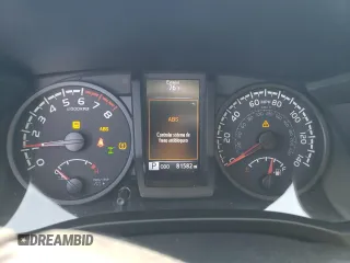 2021 Toyota Tacoma SR z VIN 3TYCZ5ANXMT032035, wystawiony jako Copart lot #54517835 z przebiegiem 81 582 mil mil oraz Szkoda całkowita • Salvage title. Historia ofert i sprzedaży dostępna na DreamBid. Obrazek 9.