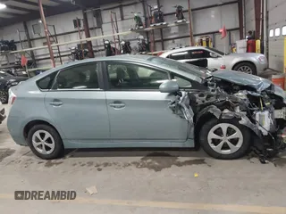 2015 Toyota Prius Four with VIN JTDKN3DU5F1877725, listed as a IAAI auction lot 41557495 with 32,729 mi miles and . Bid and sale history available at DreamBid. Image 13.