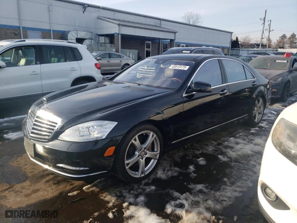 2013 Mercedes-Benz S-Class S 550 with VIN WDDNG9EB1DA501792, listed as a Copart auction lot 43513175 with 103,114 mi miles and Salvage Title. Bid and sale history available at carsss.com. Image 1.
