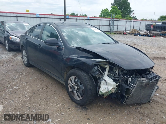 2010 Mazda 6 i Sport with VIN 1YVHZ8BH9A5M12698, listed as a IAAI auction lot 39521538 with 175,114 mi miles. Bid and sale history available at carsss.com. Image 1.
