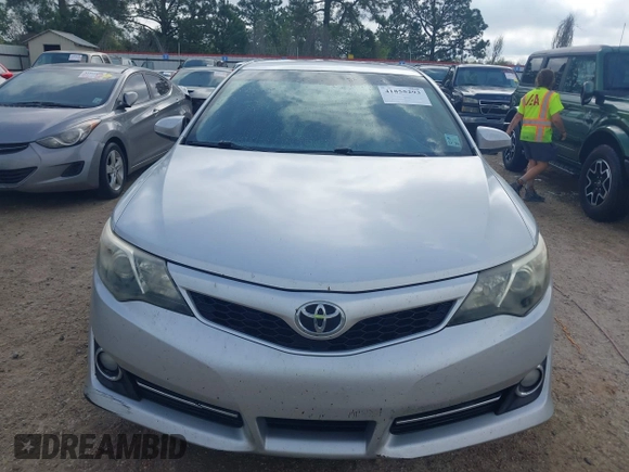 2013 Toyota Camry L with VIN 4T1BF1FK5DU250396, listed as a IAAI auction lot 41855293 with 123,379 mi miles. Bid and sale history available at carsss.com. Image 13.