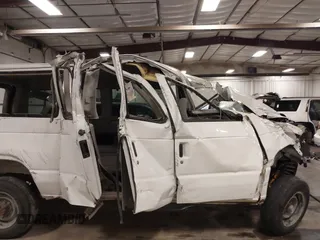2008 Ford Econoline Passenger XL with VIN 1FBNE31L48DB24380, listed as a IAAI auction lot 40357133 with 241,539 mi miles. Bid and sale history available at carsss.com. Image 16.