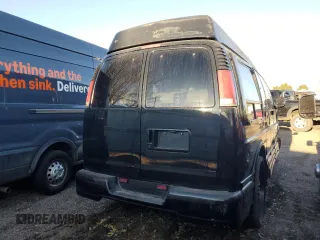 1999 GMC Savana Cargo Van YF7 Upfitter with VIN 1GDFG15R0X1008618, listed as a Copart auction lot 80975404 with 170,505 mi miles and Clean Title. Bid and sale history available at carsss.com. Image 3.