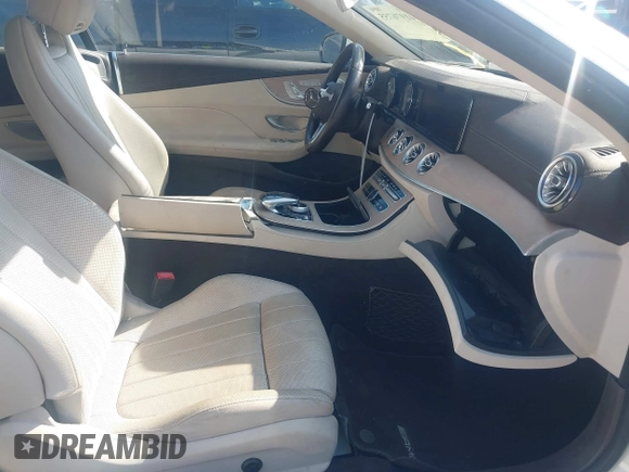 2019 Mercedes-Benz E-Class E 450 with VIN WDD1K6HB6KF082992, listed as a IAAI auction lot 41976755 with 44,795 mi miles. Bid and sale history available at carsss.com. Image 5.