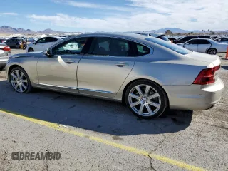 2018 Volvo S90 Inscription z VIN LVY992ML2JP005778, wystawiony jako Copart lot #44958565 z przebiegiem 71 110 mil mil oraz Szkoda całkowita • Salvage title. Historia ofert i sprzedaży dostępna na DreamBid. Obrazek 2.