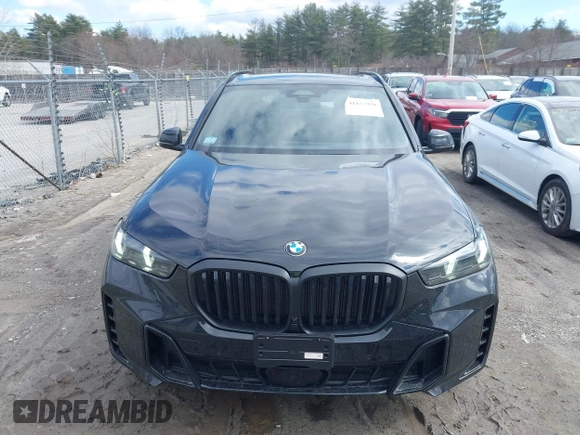 2025 BMW X5 xDrive40i with VIN 5UX23EU03S9Z21861, listed as a IAAI auction lot 41852928 with 992 mi miles and . Bid and sale history available at DreamBid. Image 13.