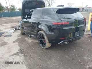 2024 Land Rover Range Rover Sport Dynamic SE z VIN SAL1L9FUXRA419760, wystawiony jako IAAI lot #42085770 z przebiegiem 11 735 mil mil oraz . Historia ofert i sprzedaży dostępna na DreamBid. Obrazek 3.