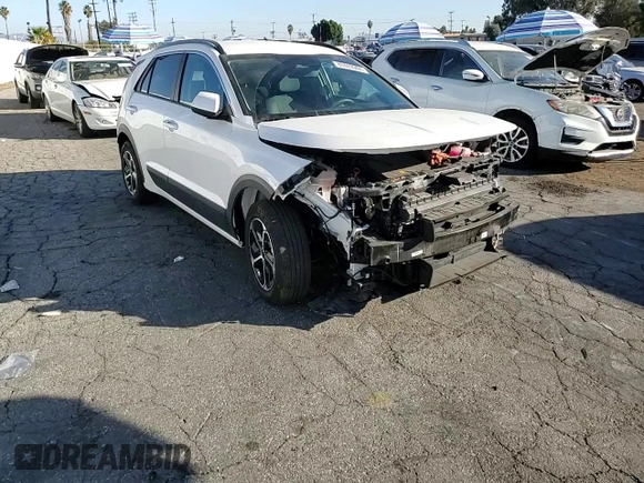 2024 Kia Niro LX with VIN KNDCP3LE5R5137078, listed as a Copart auction lot 80489944 with 38,547 mi miles and Salvage Title. Bid and sale history available at carsss.com. Image 12.